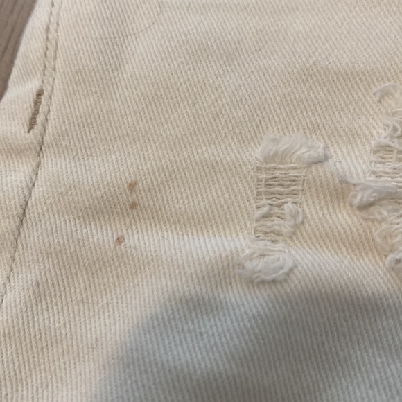 Women’s white jean shorts - Picture 4 of 4